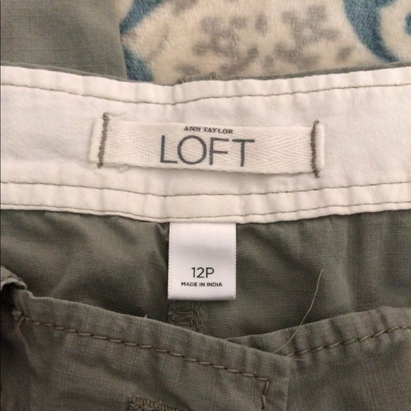 Capris - Picture 3 of 4